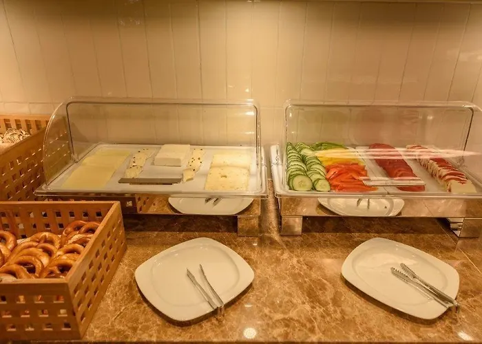 Hotel The Frankfurt 4*